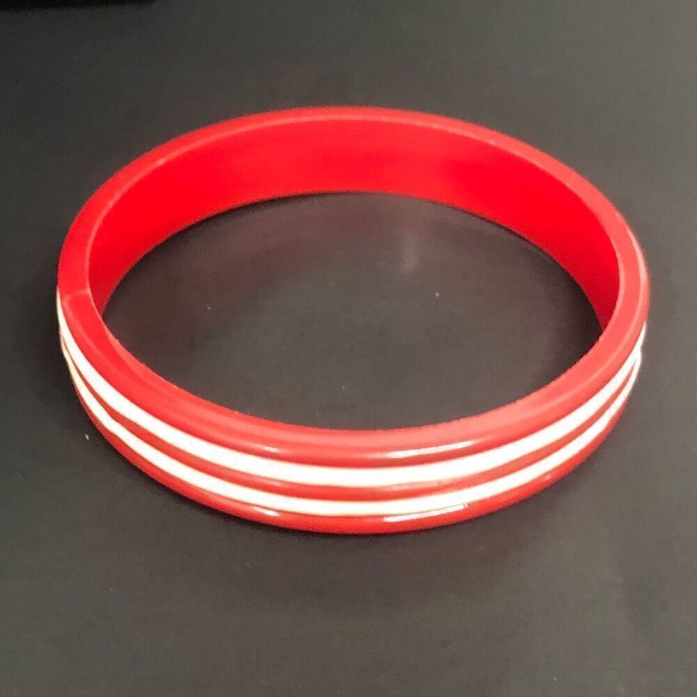 bright red‎ and white retro stripes plastic bangle 1/2 inch thick